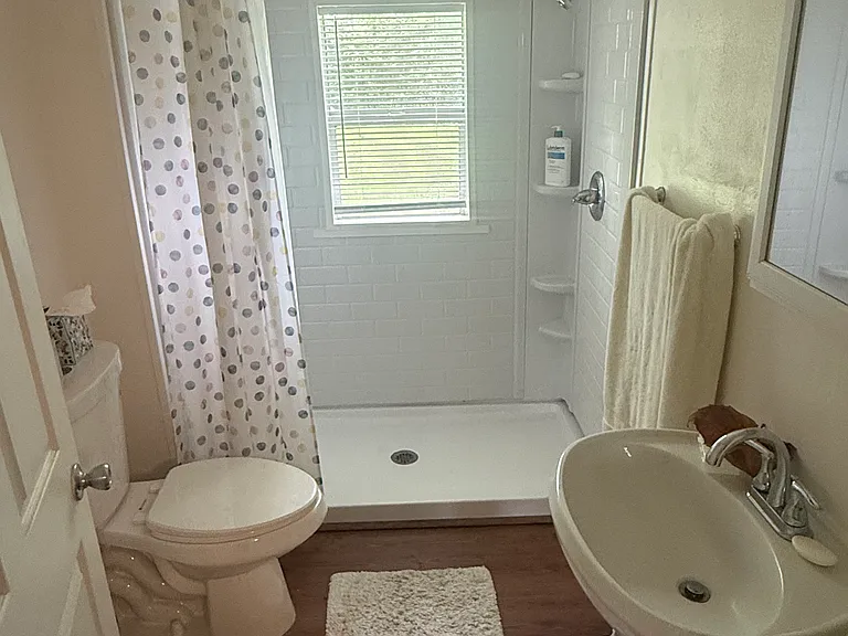 169 W Stroud Ave — Photo 3