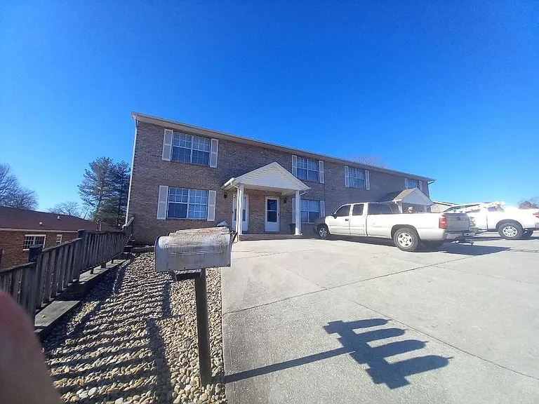 323 Bailey Rd #10 — Photo 9