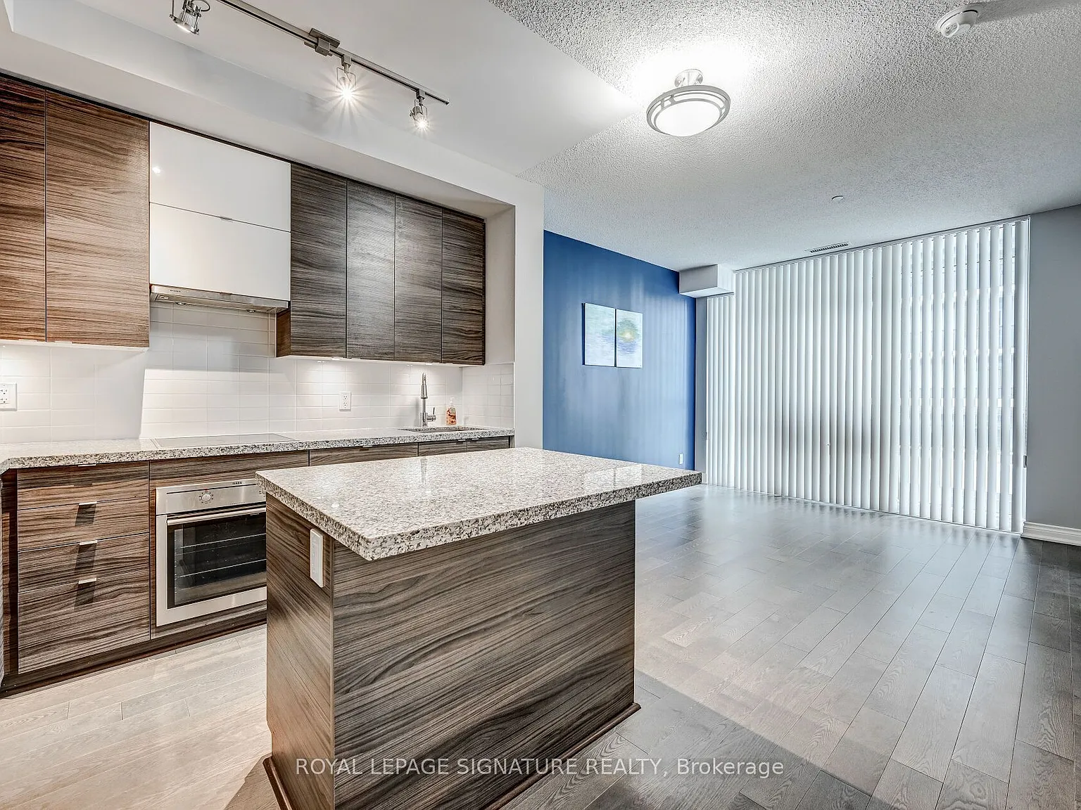3 bed, $3,000 — Photo 4