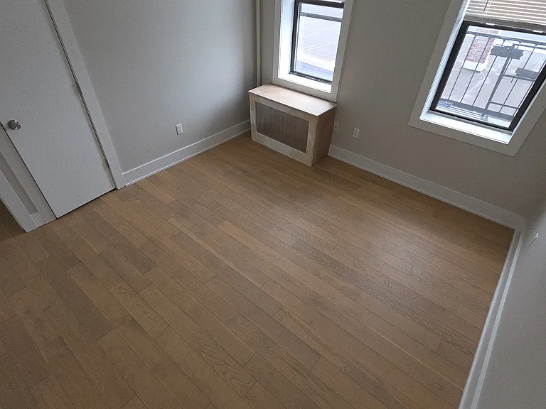 82 Lexington Ave #3 — Photo 8