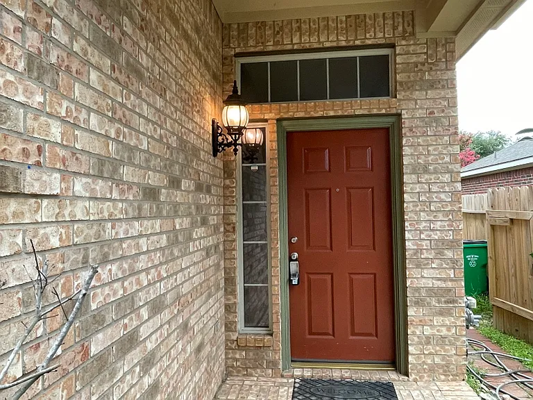 5923 Hatfield Glen Dr — Photo 5