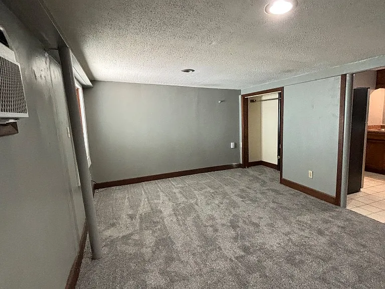 Unit Photo