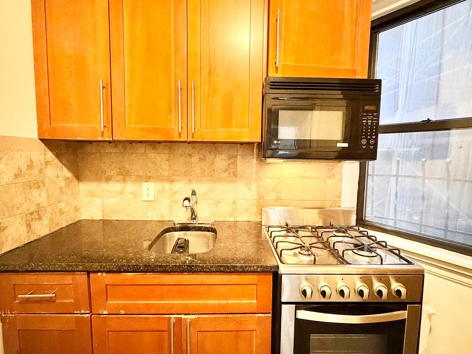122 MacDougal Street — Photo 2