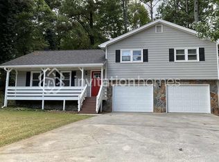 1202 Granite Ln, Loganville, GA 30052