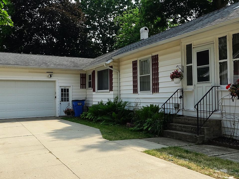 213 W Sycamore St, Wayland, MI 49348 Zillow