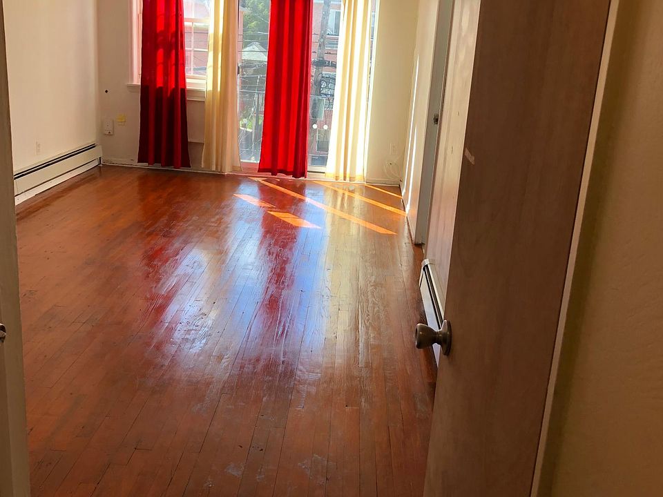 1st image of 8541 168th St #3