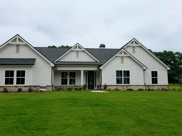 131 Maney Dr, Statham, GA 30666