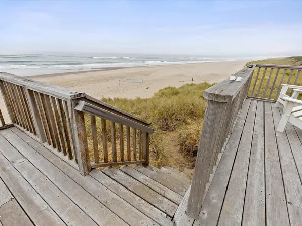 5605 Pollock Ave, Cloverdale, OR 97112