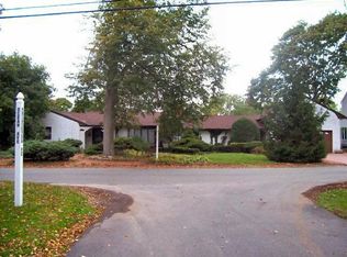 14 Ocean Ave, East Patchogue, NY 11772
