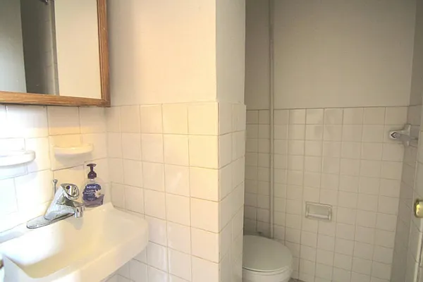 Rented by FirstService Realty (legacy) | media 16