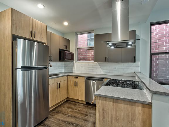 1702 South Morgan Apartment 2F Kitchen Photo 2