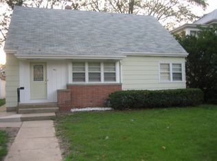 417 S Lincoln Ave, Aurora, IL 60505
