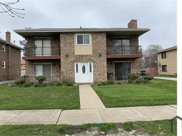 1437 Berg Dr APT 2W, Dolton, IL 60419