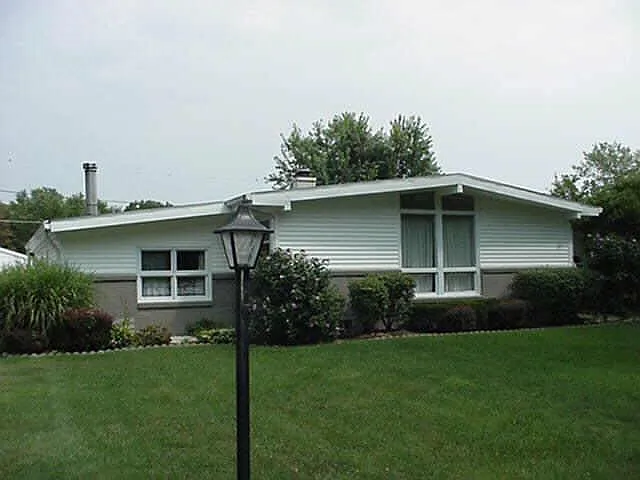 1721 Elmhurst Dr photo 1