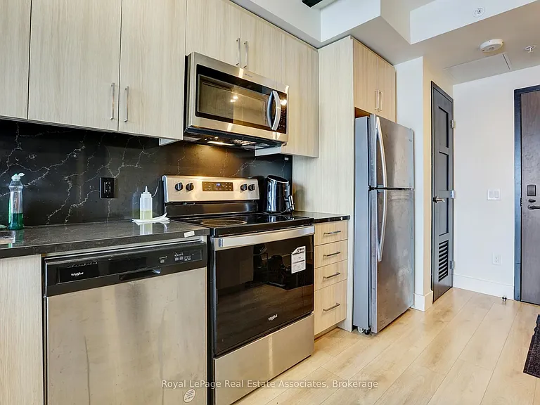 145 Columbia St W #2002 — Photo 6
