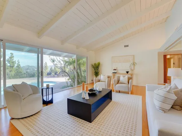 8140 Cinnabar Dr, La Mesa, CA 91941