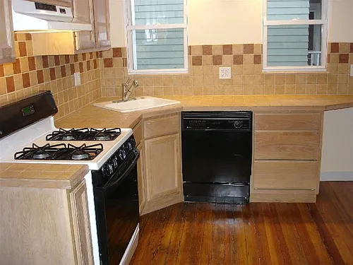 5 Belmont Sq Photo 1