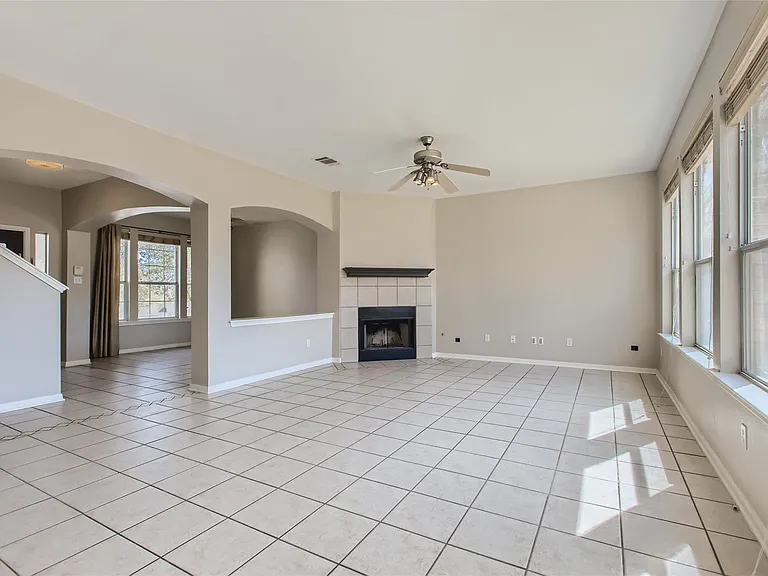 1001 Shadow Valley Cv — Photo 11