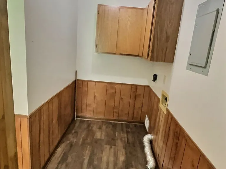 1109 Hickory Dr — Photo 7