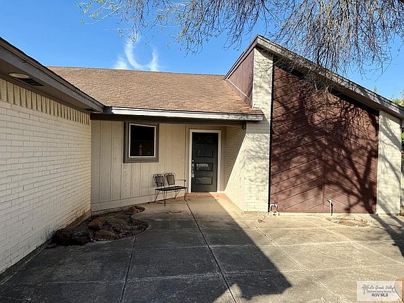 3rd image of 225 Barcelona Ave