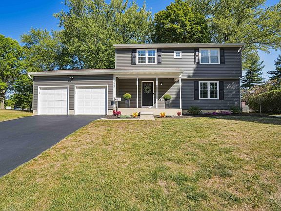 3rd image of 568 Mohican Way