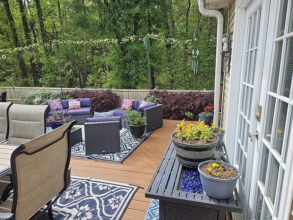 3rd image of 144 Veranda Dr