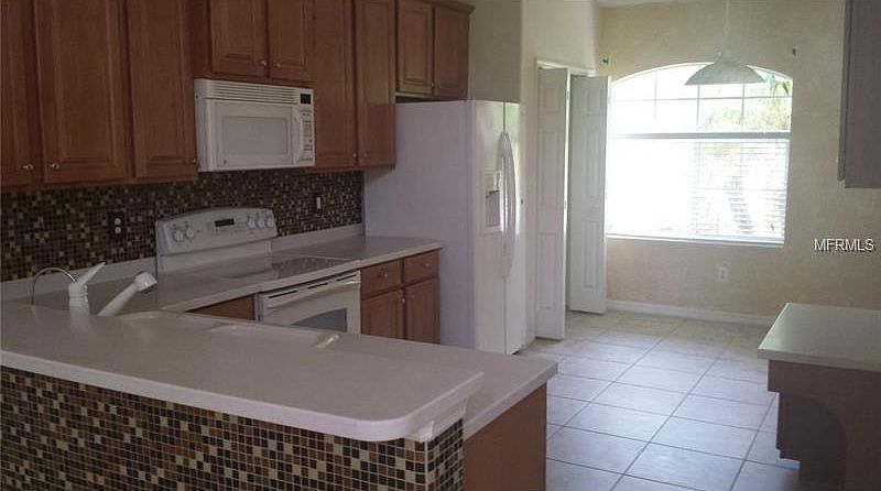 2nd image of 2519 124th Ave E