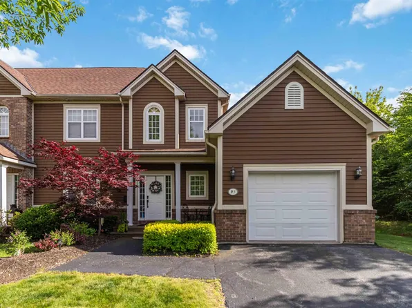 93 Greenside Ln, Halifax, NS B4B 2A1
