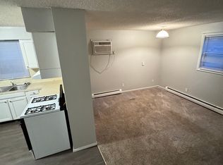 707 Douglas St #2, Bloomington, IL