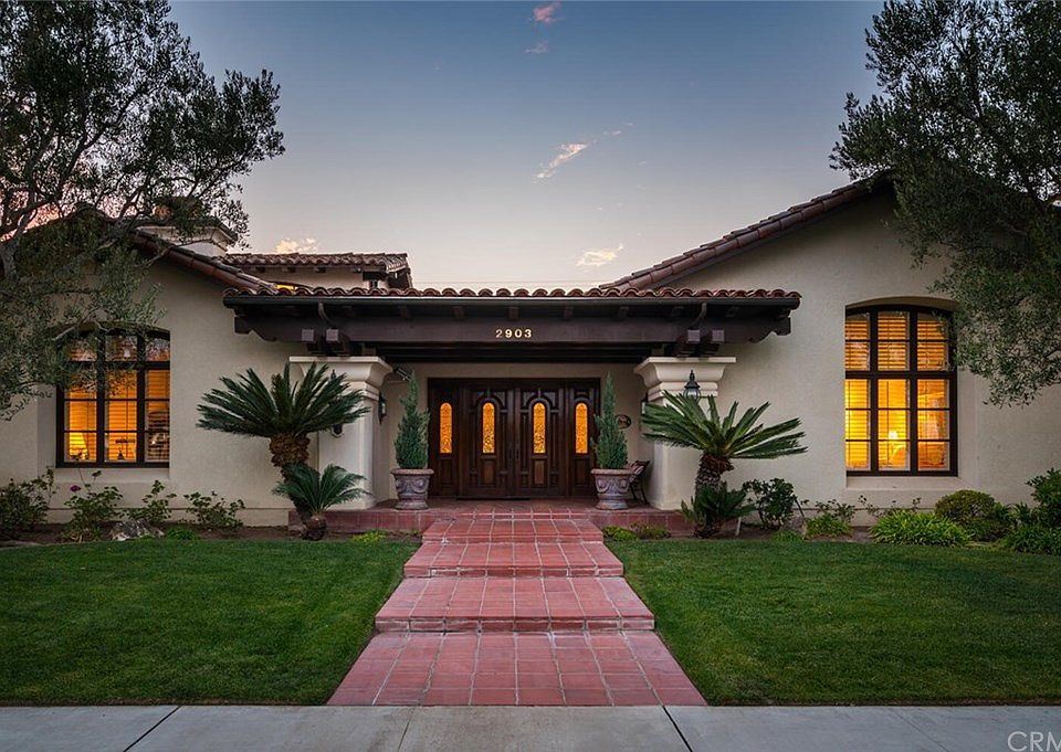 1st image of 2903 Lorencita Dr
