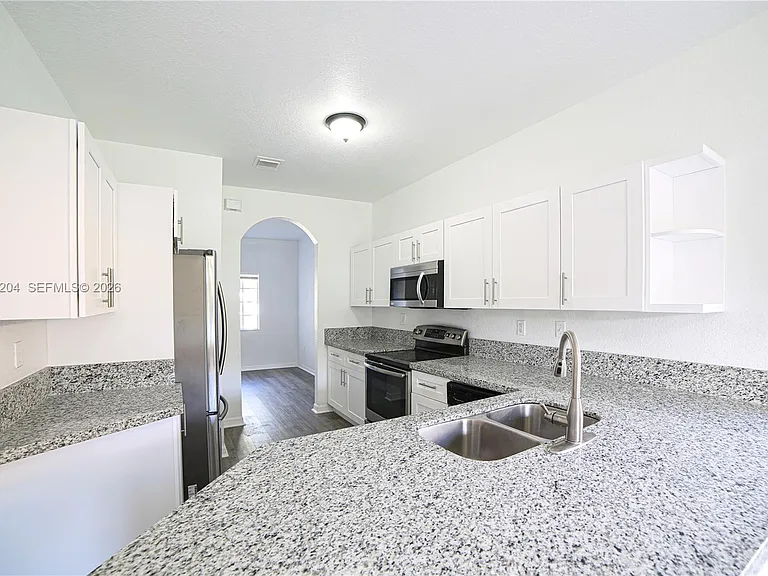10270 SW 225th Ln #O — Photo 12