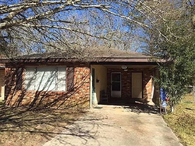 1st image of 102 Felder Dr