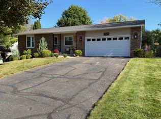 16756 Jonquil Trl, Lakeville, MN 55044