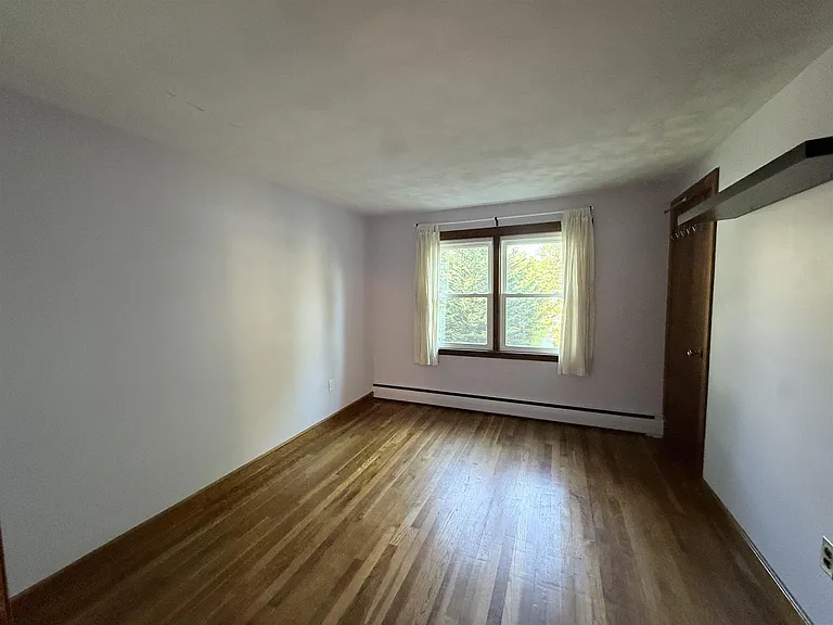 21 Jerome St — Photo 3