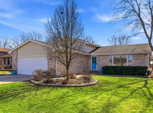 916 W Joliet Hwy, New Lenox, IL 60451