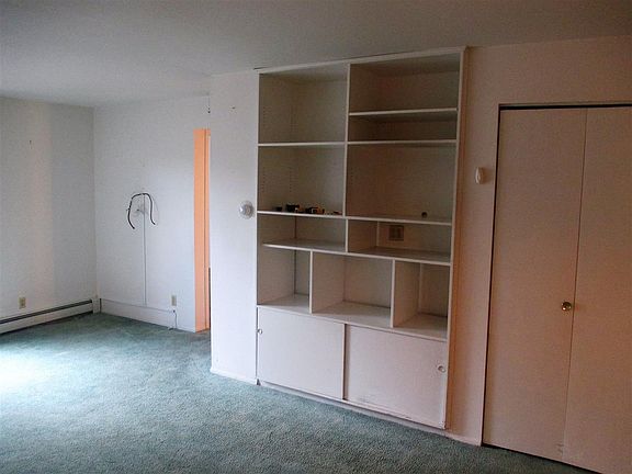 4th image of 2929 Sunnyside Dr APT B327