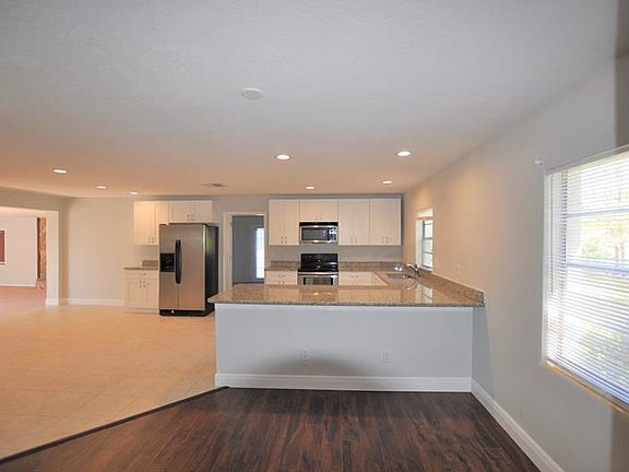 5th image of 115 Pevetty Dr