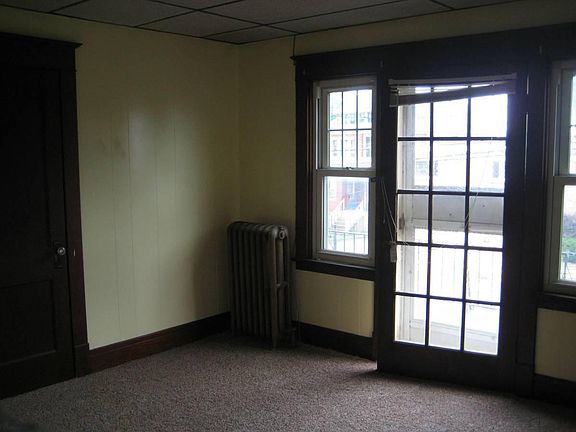2nd image of 1325 Walden Ave