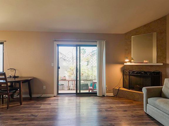 5th image of 12650 Lakeshore Dr Unit 160