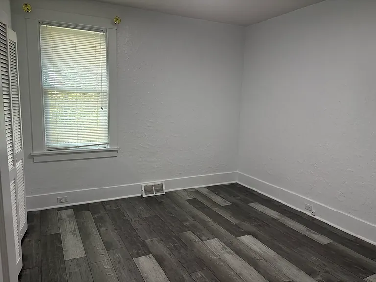 2757-2759 Churchview Ave #1 — Photo 3