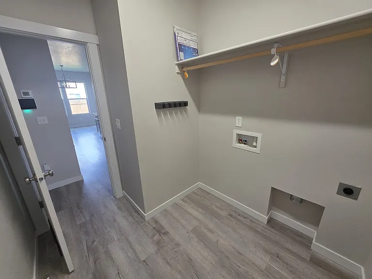 1720 SW Gabar Ct — Photo 14