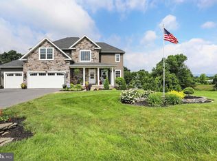 1611 Wind Flower Rd, Chambersburg, PA 17202