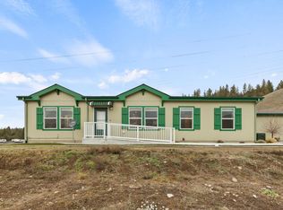 10511 N Maximilian Ln, Nine Mile Falls, WA 99026