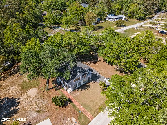 3rd image of 1910 Sneeden Drive