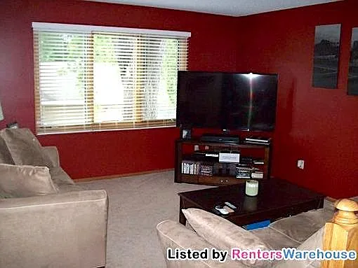 3351 Grimes Ave N — Photo 8