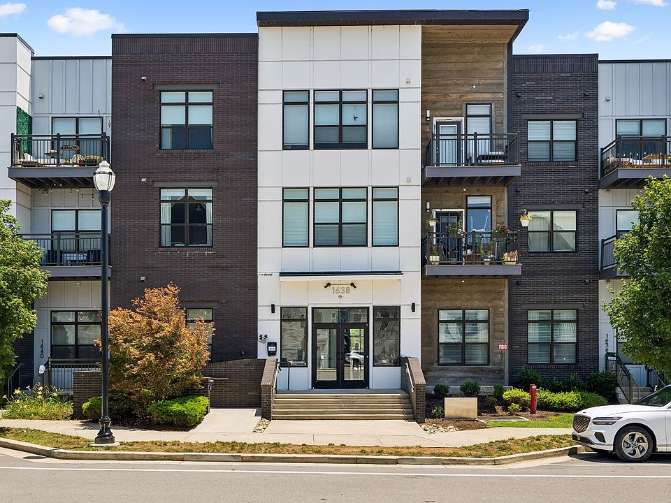 1st image of 1638 54th Ave N #203