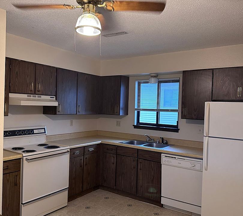 1st image of 4571 Vasey Ave APT 1