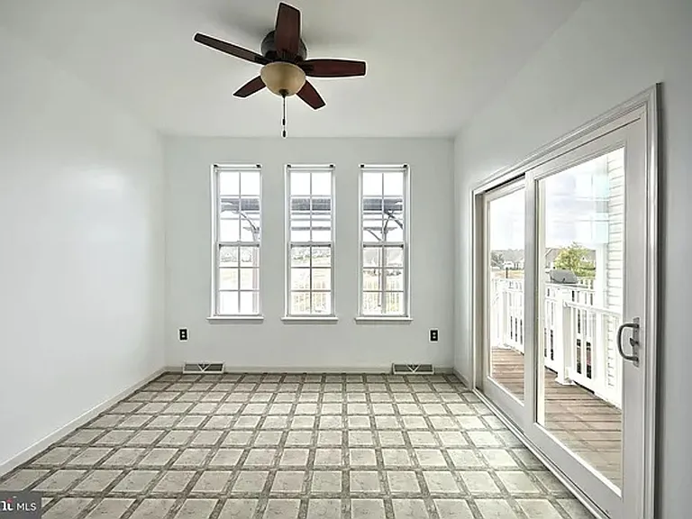 1193 Ledge Dr — Photo 25