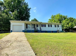 103 Pine Forest Dr, Cumming, GA 30040