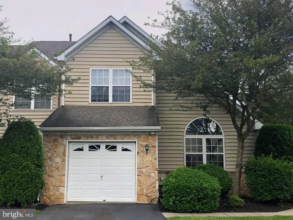 39 Hogan Way, Moorestown, NJ 08057
